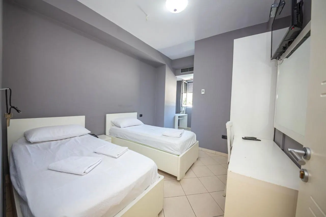 Hotel Tosi Tirana